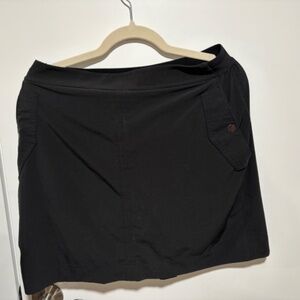 ATHLETA Vienna Cargo Skort  Black Size 12